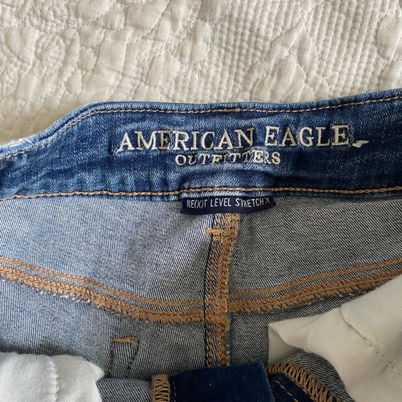 American Eagle denim shorts with rips, size 4 but could fit a 2-4. - Picture 3 of 3